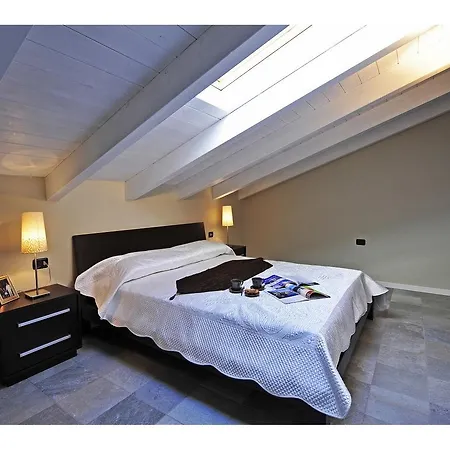 Mansarda Di Pianello Apartment Pianello Del Lario